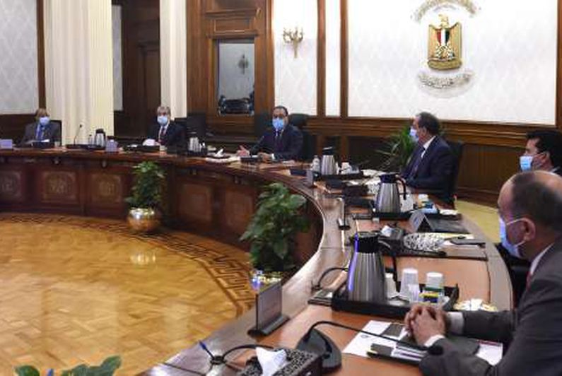 رئيس الوزراء يعقد اجتماعا لمتابعة خطوات تفعيل إجراءات ترشيد الكهرباء