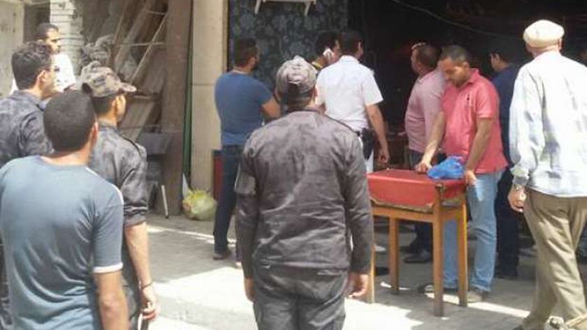 تشميع وإغلاق المحلات المخالفة شرق الإسكندرية