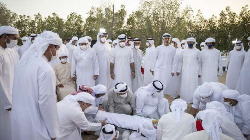 قادة الإمارات يشيعون رئيس الدولة خليفة بن زايد لمثواه الأخير
