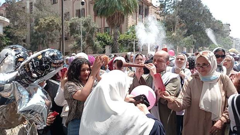 صورة نتيجة الثانوية العامة 2021.. تفوق الطالبات على الطلاب في «علمي وأدبي» – مصر