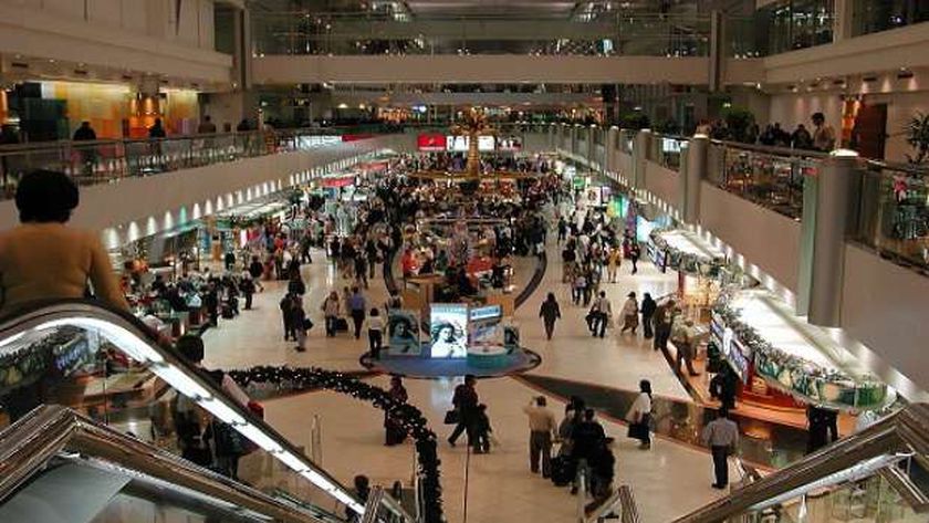 مطارات بريطانيا تستقبل عددا من الجنسيات دون حجر صحي
