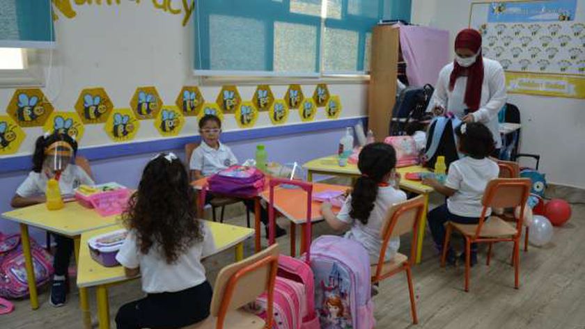 صورة إجراء عاجل من «التعليم» قبل بدء العام الجديد.. كواشف حرارة بجميع المدارس – مصر