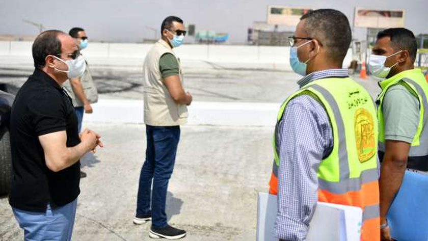 صورة السيسي يتفقد محاور التجمع الخامس وكوبري سمير غانم – مصر