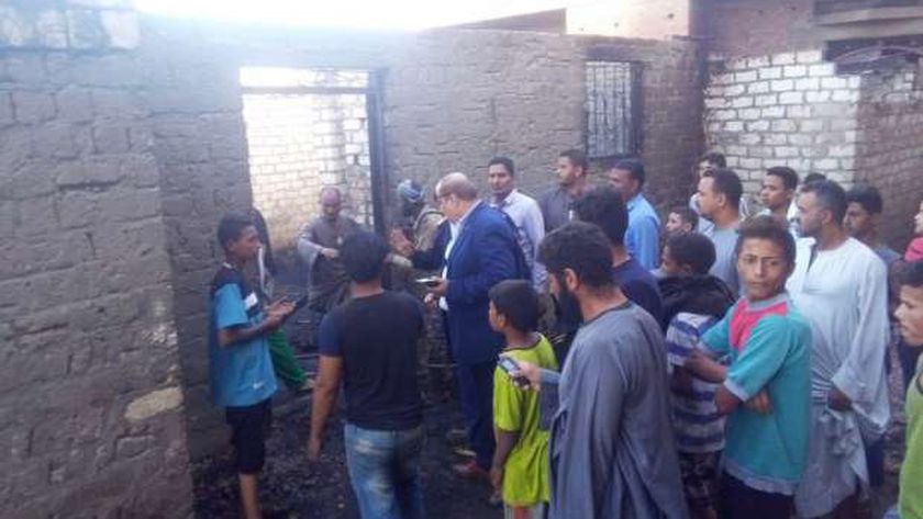 السيطرة على حريق في 10 منازل وأحواش للماشية في سوهاج