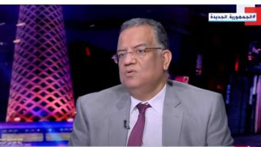 محمود مسلم: الرئيس السيسي يتحدث دائما عن السلام الشامل والعادل من...