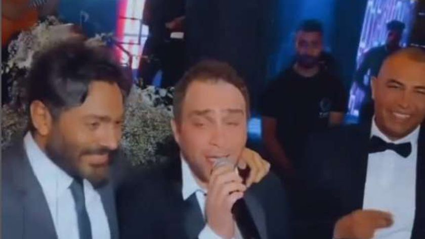 حسام حبيب مع تامر حسني بعد أزمة شيرين عبد الوهاب