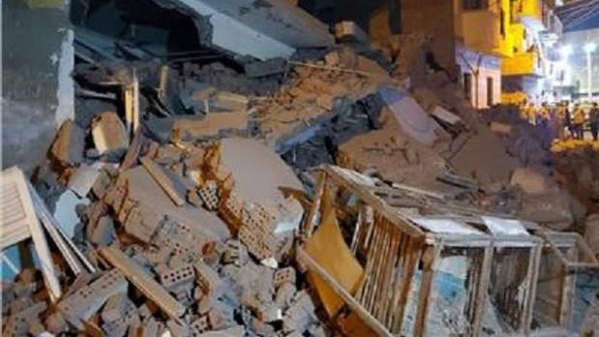 انهيار منزل من 4 طوابق في إمبابة.. والبحث عن ضحايا تحت الأنقاض - حوادث -  الوطن