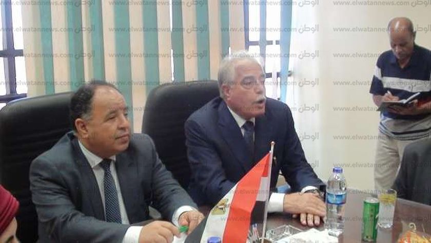 وزير المالية ومحافظ جنوب سيناء