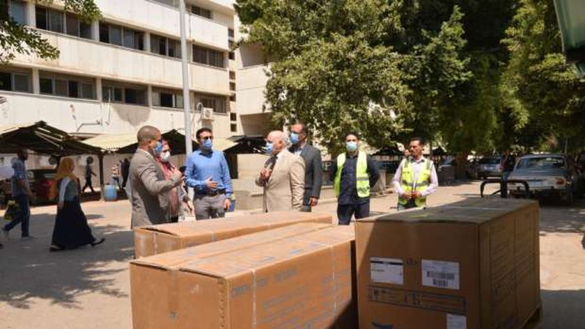 مؤسسة عادل خليل الخيرية تتبرع بأجهزة غسيل كلوى لمستشفى جامعة أسيوط