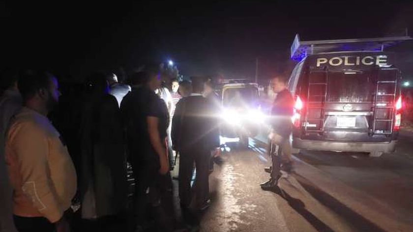 يلا خبر  | إصابة سائق في انقلاب سيارة ملاكي بالطريق الزراعي بالمنيا – المحافظات