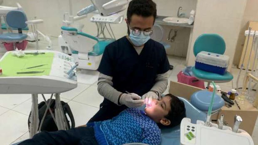 الدكتور كريم صابر طبيب أسنان