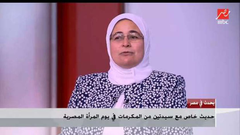 صورة والدة بطلة تجديف: قرينة الرئيس تدعم قضايا المرأة وأملي تسمعنا – مصر
