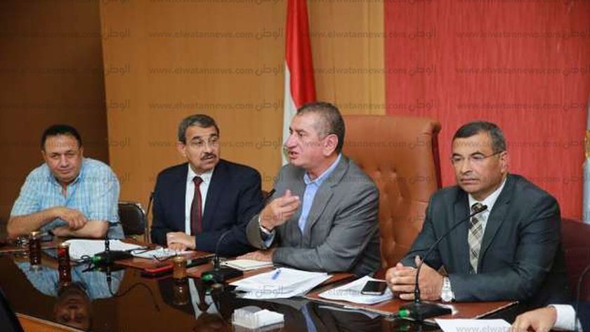 محافظ كفر الشيخ يناقش قرارات مجلس ادارة جهاز تنمية المناطق الصناعية