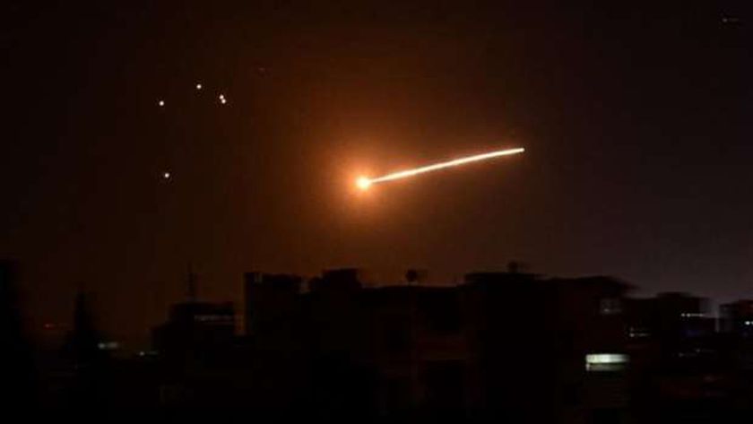 سوريا تتصدى لهجوم صواريخ إسرائيلية استهدفت الجولان