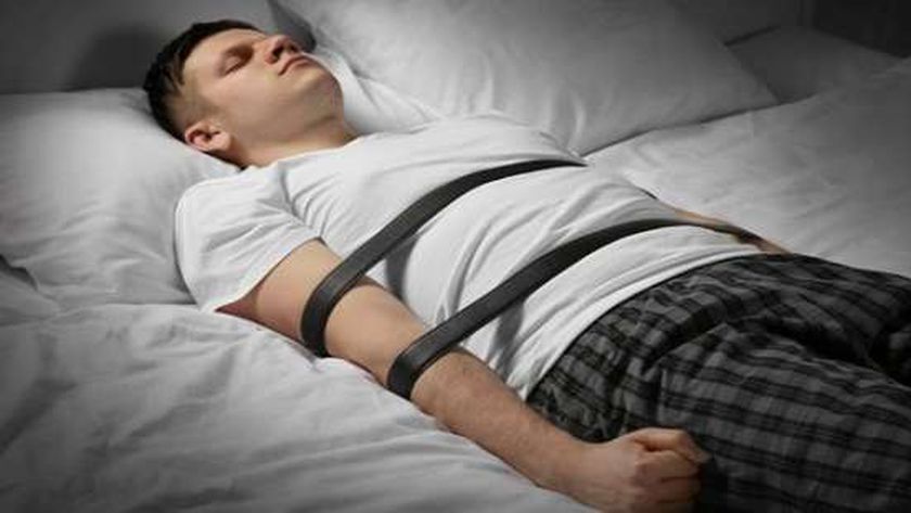 شيئان لا تفعلهما عند الإصابة بشلل النوم.. كيف تحمي نفسك من الجاثوم؟ – منوعات