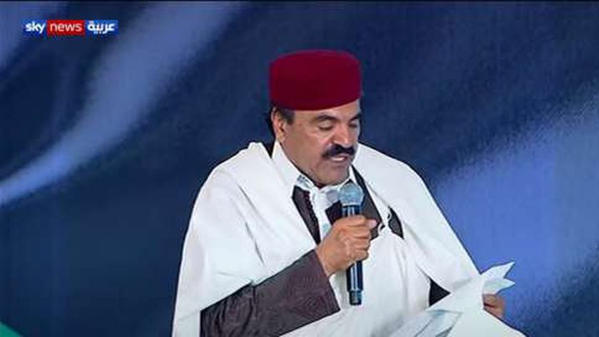 حسني بي: أنصح كل من يخزن الدولار ببيعه قبل الخميس المقبل