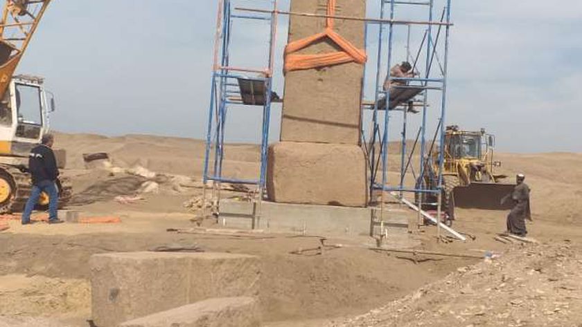 المجلس الأعلى للآثار يرمم مسلتين أثريتين في منطقة آثار صان الحجر بالشرقية
