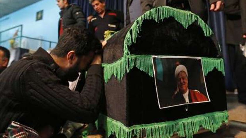 بالصور| إيران تبكي رحيل الرئيس السابق "رفسنجاني"