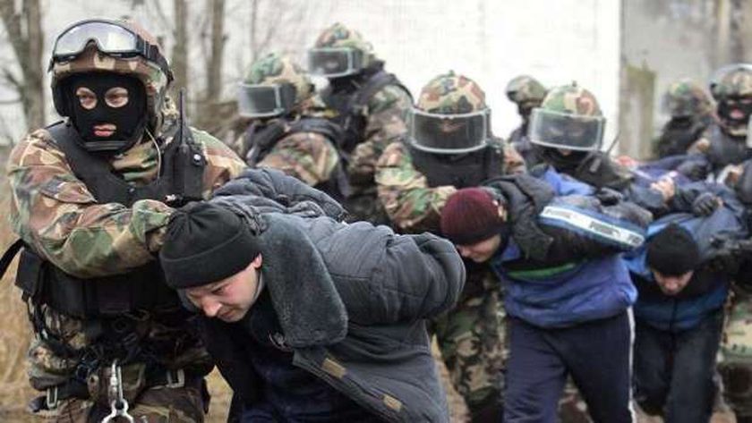 قوات الأمن الروسية تلقي القبض على عصابة لتهريب المهاجرين غير الشرعيين (أرشيفية)