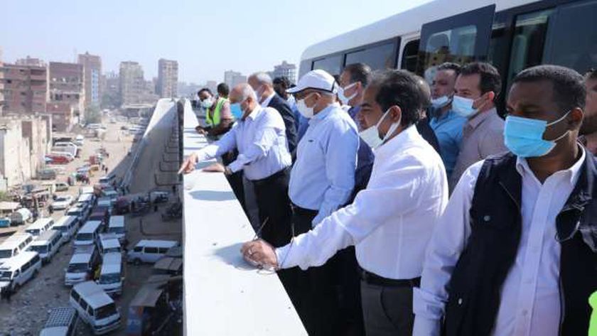 وزير النقل يتفقد مواقع عمل تطوير الطريق الدائري حول القاهرة الكبرى