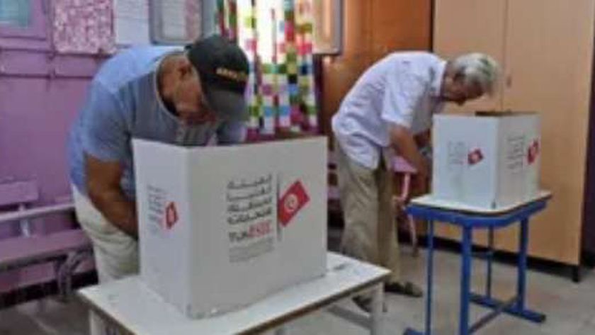 الاستفتاء على الدستور التونسي