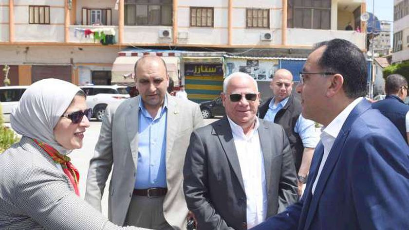 جانب من جولة رئيس الوزراء في بورسعيد
