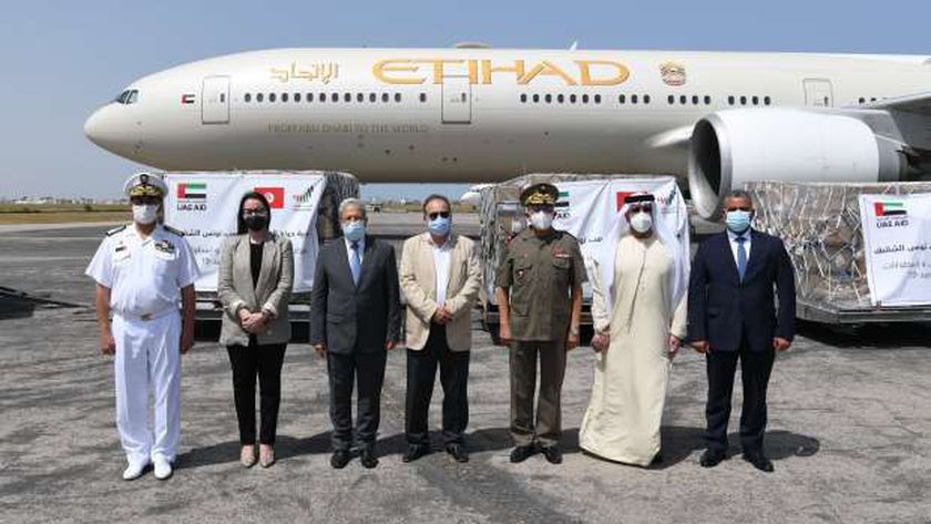 المساعدات الطبية الإماراتية وصلت مطار قرطاج الدولي