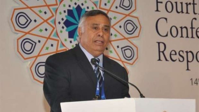 الدكتور رجب عبد العظيم وكيل وزارة الموارد المائية والري