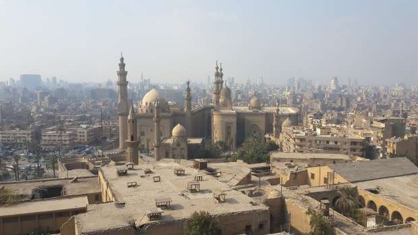 مسجدا السلطان حسن والرفاعي.. تؤمان في المكان يفصل بينهما 500 عام 