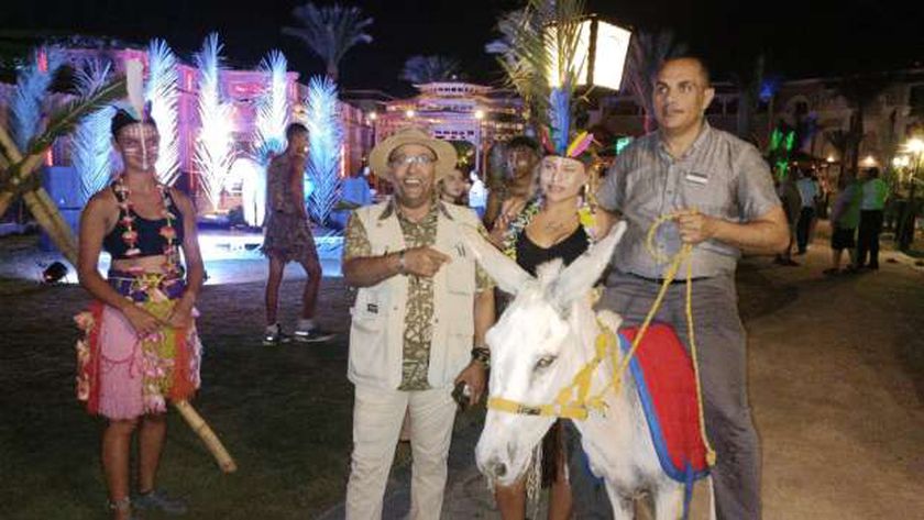 Des « forêts festives » pour stimuler le tourisme sur les plages d’Hurghada. Talons artistiques et spectacles de divertissement – Gouvernorats