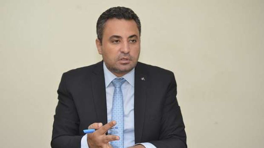 الدكتور أحمد الكتامى مدير الخط الساخن بصندوق مكافحة وعلاج الإدمان