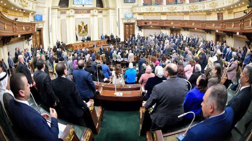 النواب يوافق مبدئيا على مشروع قانون العلاوة الدورية للعاملين بالدولة -  أخبار مصر - الوطن