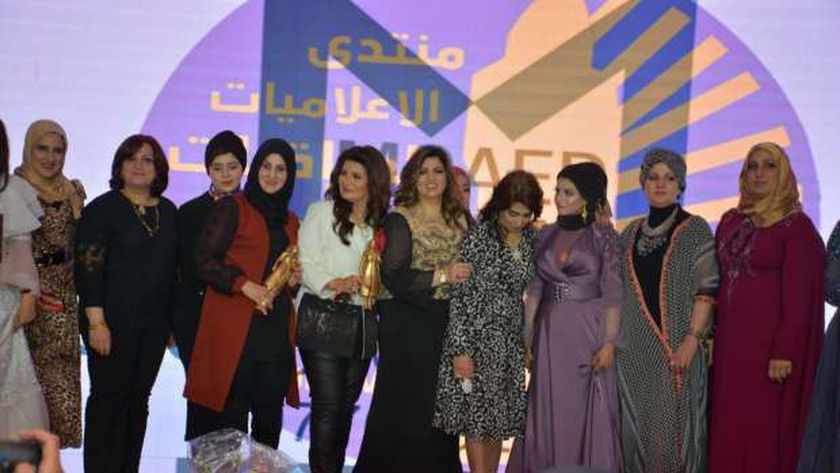 فوز الإعلامية حنان يوسف بجائزة «أطوار بهجت» الصحفية ببغداد