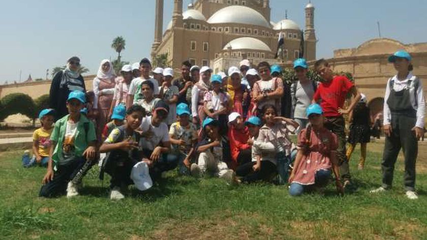 رحلة توعوية لأطفال قرية تونس