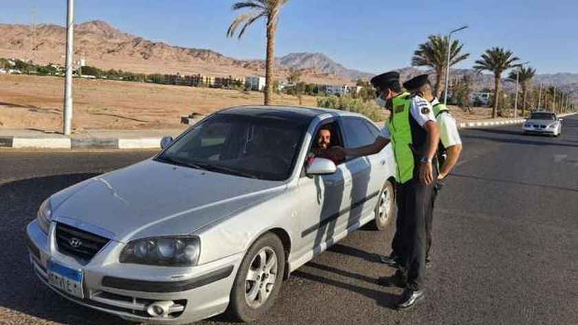 صورة «مرور جنوب سيناء» يشن حملات مكثفة على الطرق الرئيسية والدولية – المحافظات