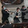 خناقة داخل البرلمان الهندوراسي أثناء انتخاب رئيس المجلس..شتائم ولكمات